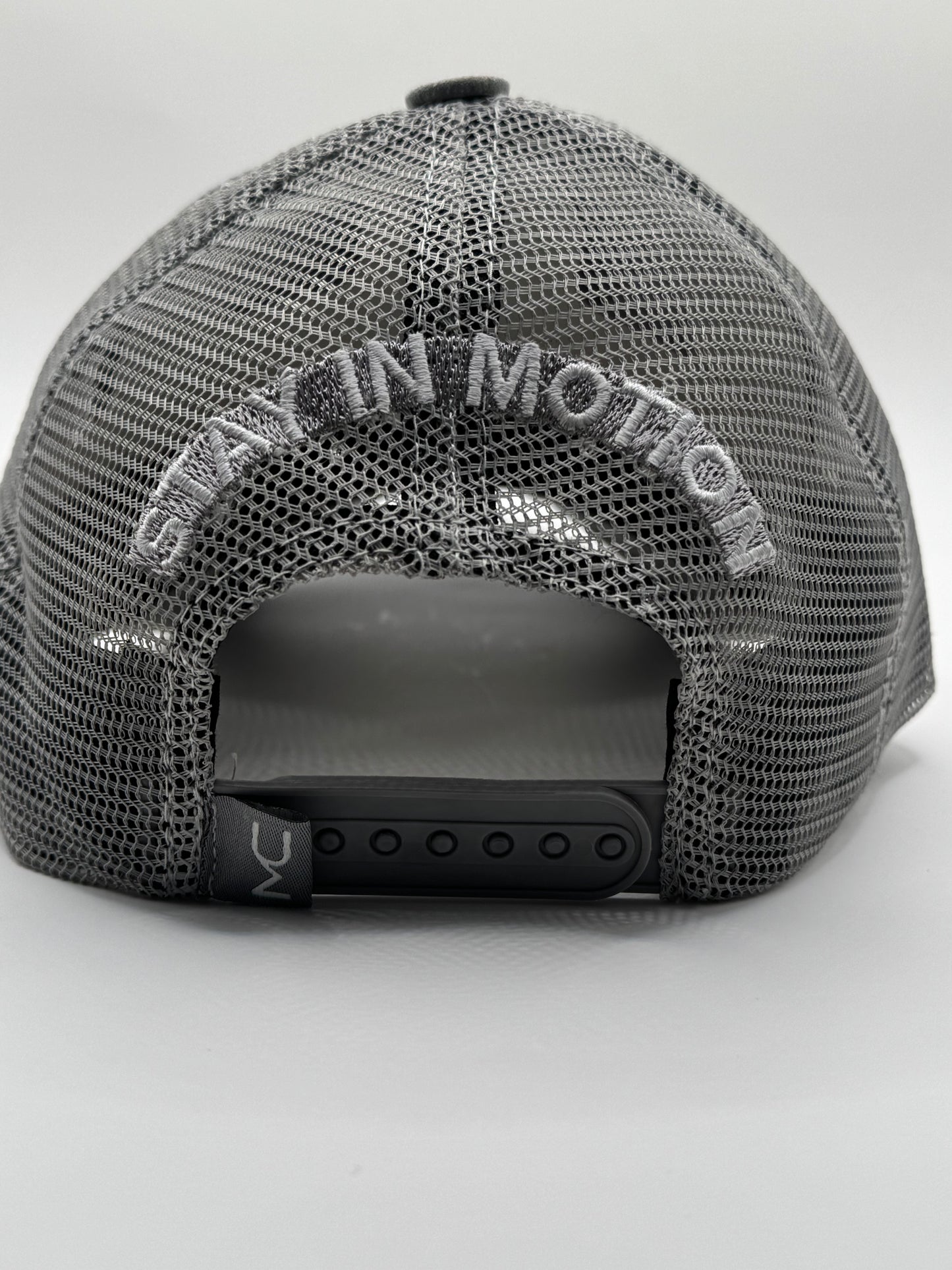 MC TRUCKER CAP - LIGHT GREY/WHITE